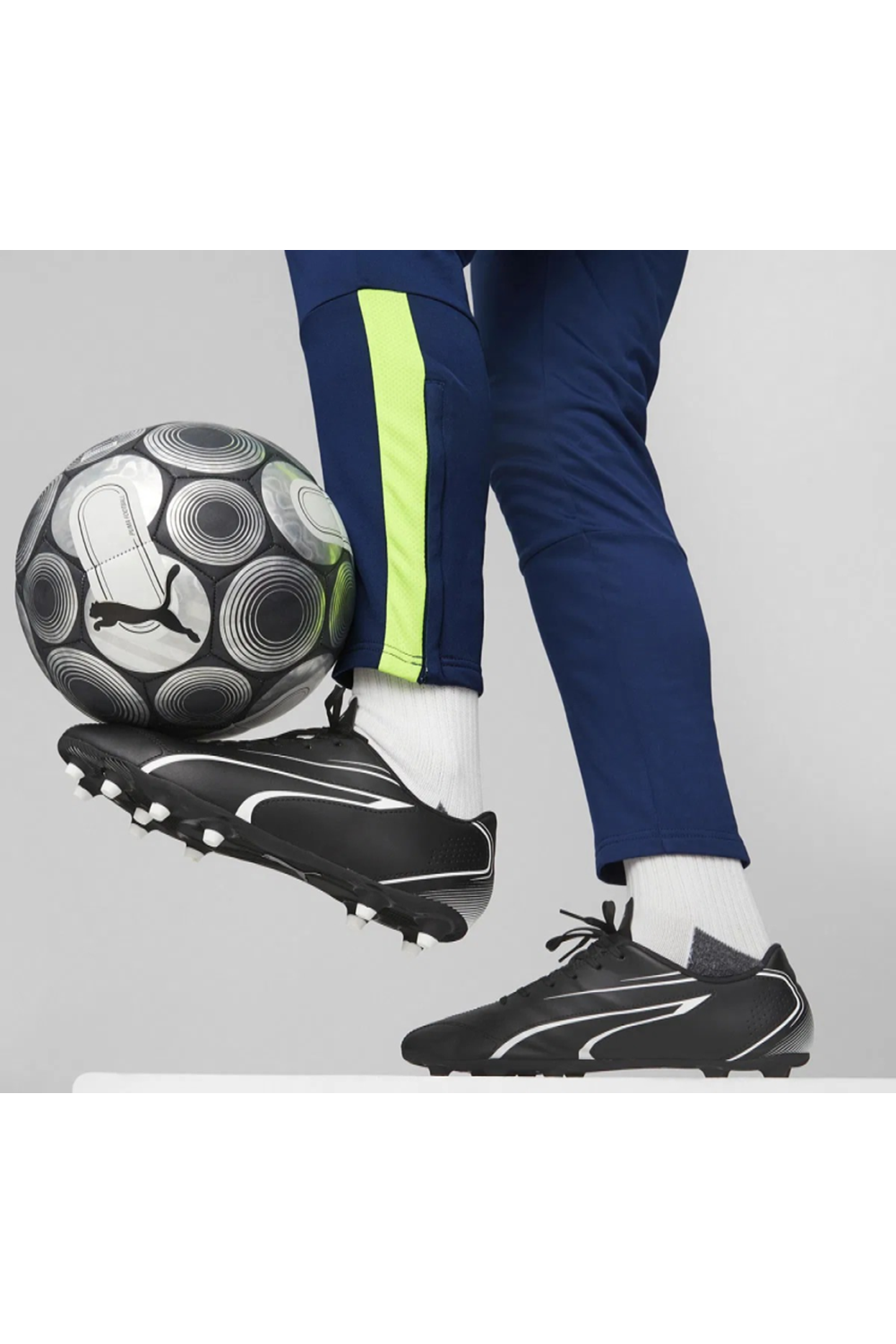 Puma 10748301 Vitoria Fg Ag Erkek Siyah Futbol Krampon - Siyah - ST02869-Siyah-41